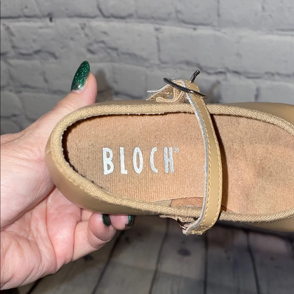 Bloch Tan Kids Tap Shoes with Strap